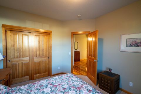Tiny photo for 3571 SW 36th Place, Redmond, OR 97756 (MLS # 220212982)