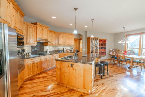 Tiny photo for 3571 SW 36th Place, Redmond, OR 97756 (MLS # 220212982)