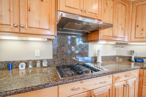 Tiny photo for 3571 SW 36th Place, Redmond, OR 97756 (MLS # 220212982)