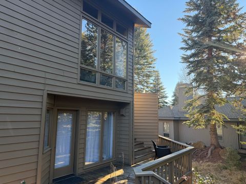Tiny photo for 17926 Playoff Lane #3, Sunriver, OR 97707 (MLS # 220213891)
