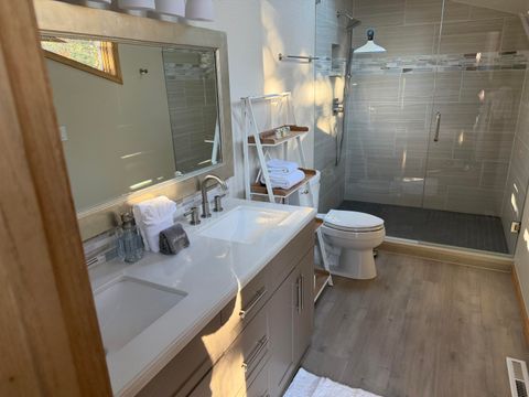 Tiny photo for 17926 Playoff Lane #3, Sunriver, OR 97707 (MLS # 220213891)