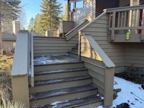 Tiny photo for 17926 Playoff Lane #3, Sunriver, OR 97707 (MLS # 220213891)