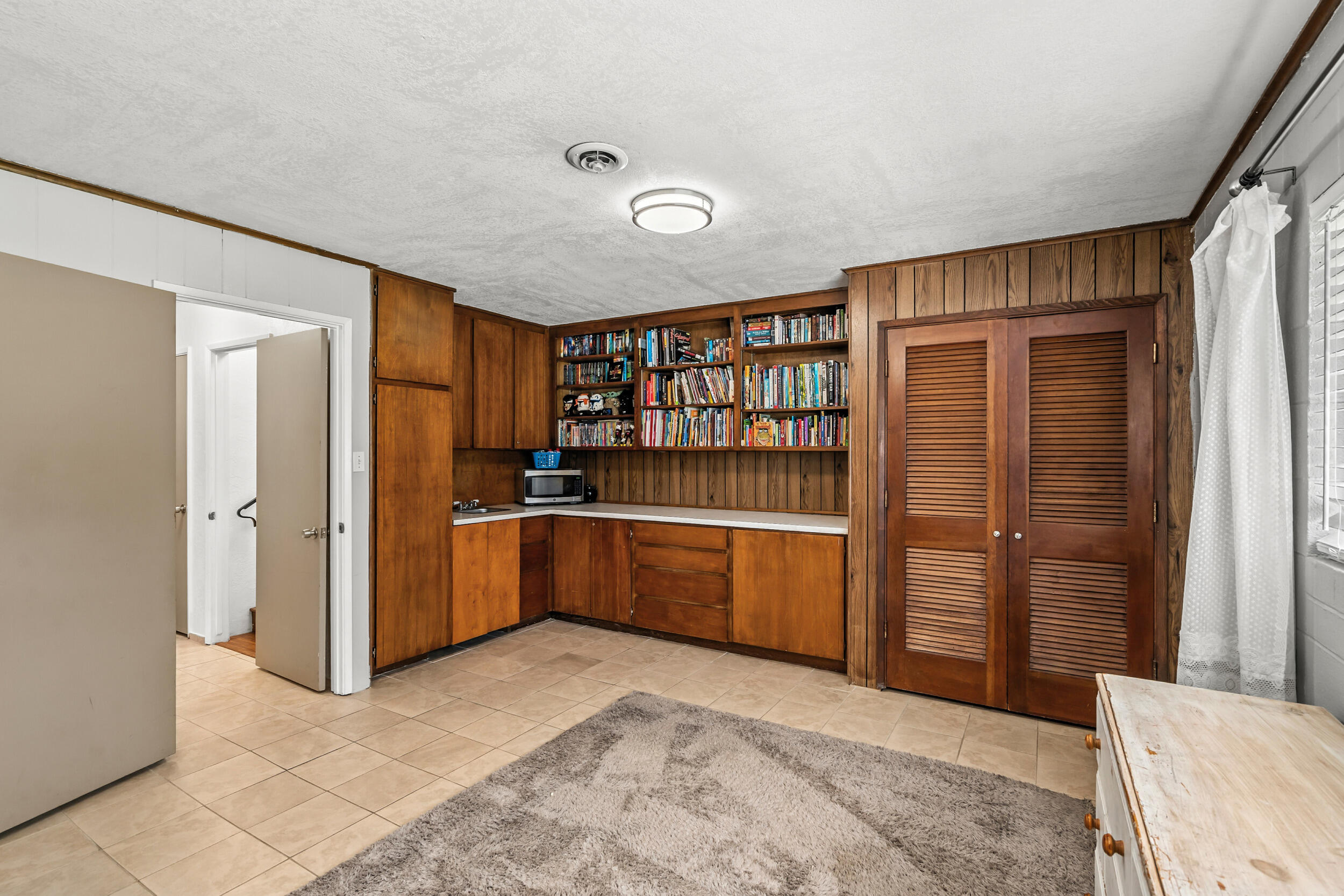 Country Club Meadows Unit No 2 - Residential