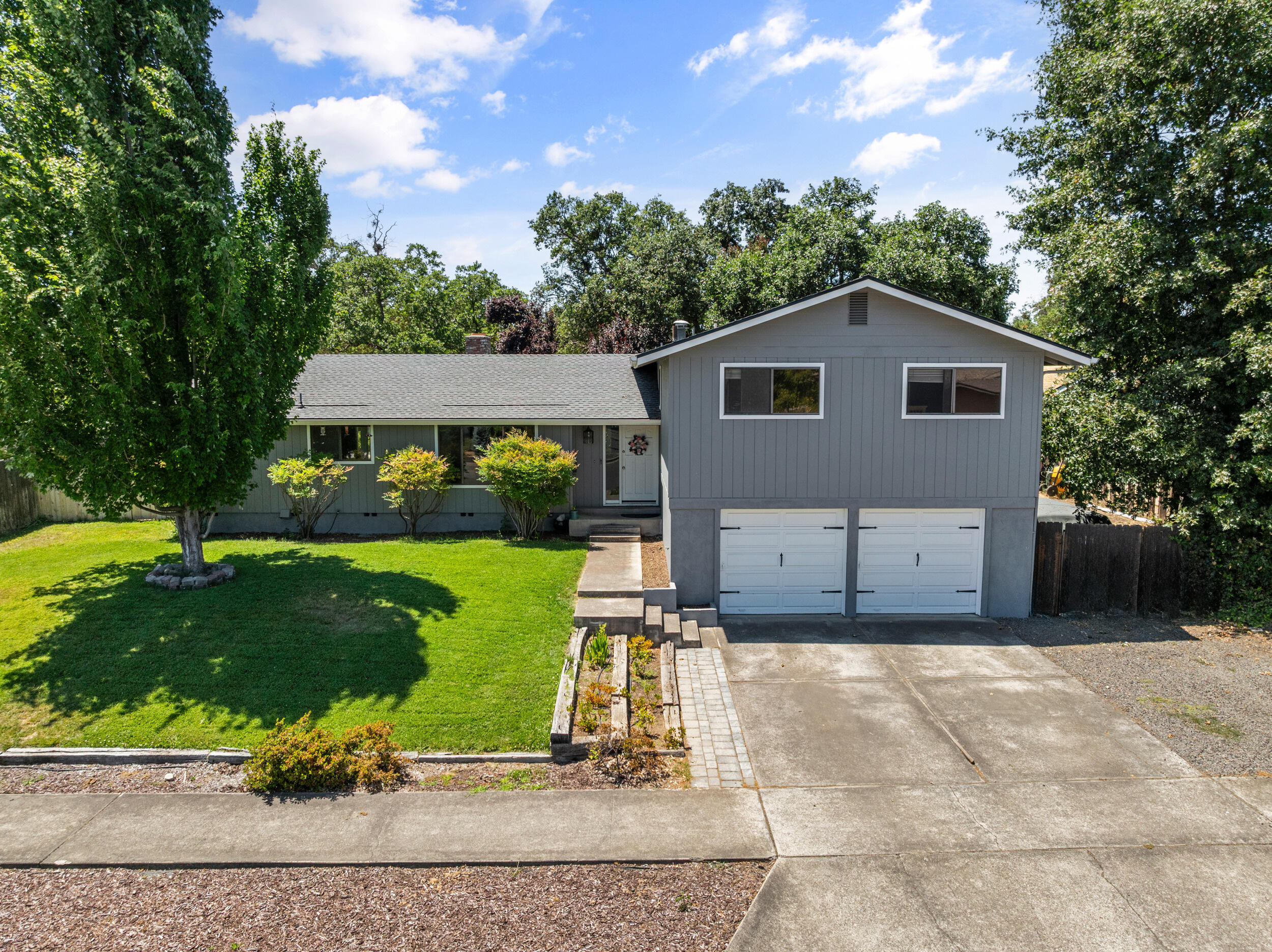 Country Club Meadows Unit No 2 - Residential