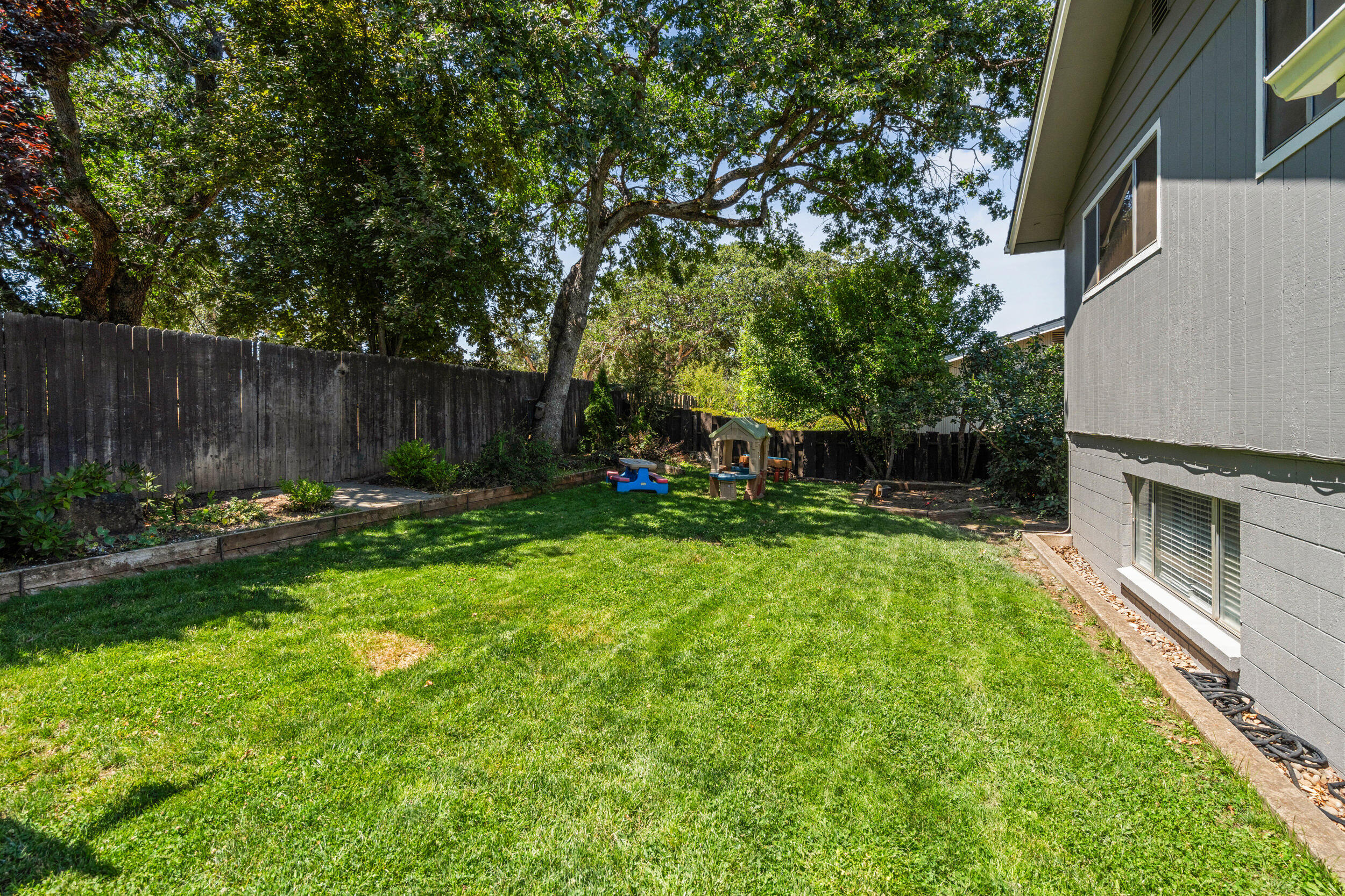 Country Club Meadows Unit No 2 - Residential