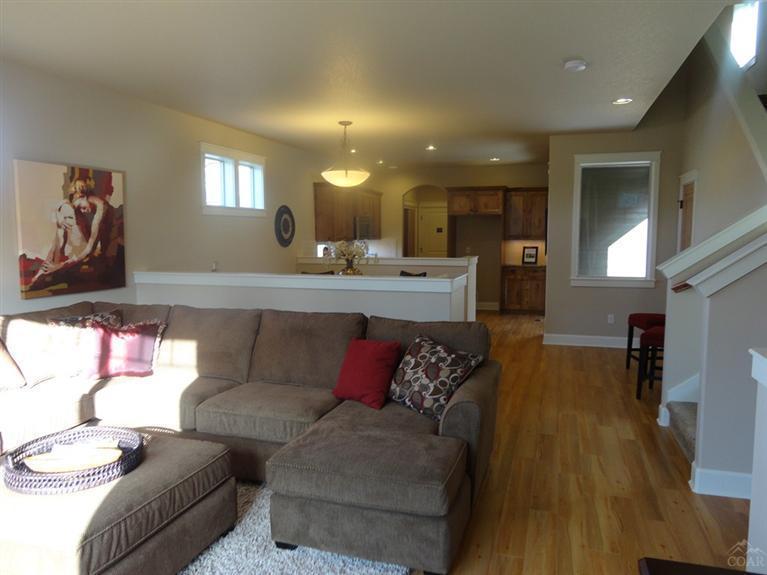 Lava Ridges - Residential