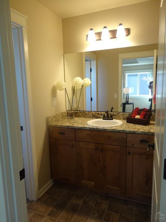 Lava Ridges - Residential