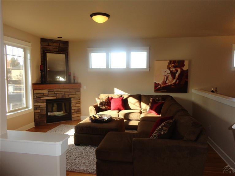 Lava Ridges - Residential