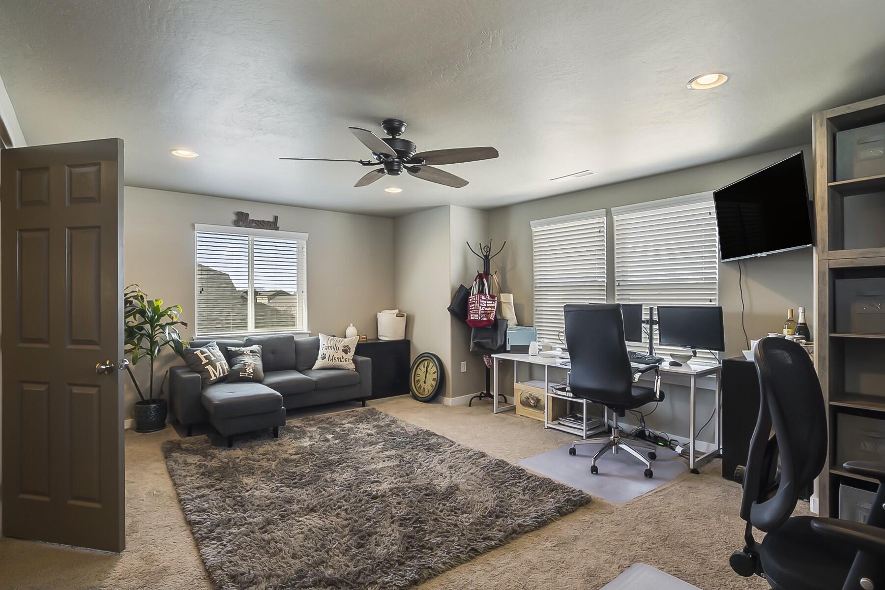 Eagle Crossing - Residential