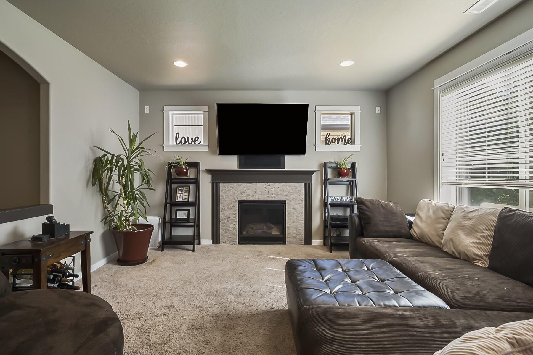 Eagle Crossing - Residential