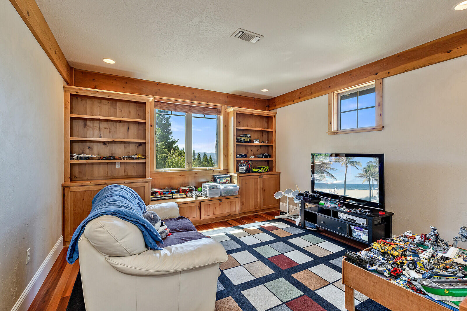 Crystal Heights Phases I &II - Residential