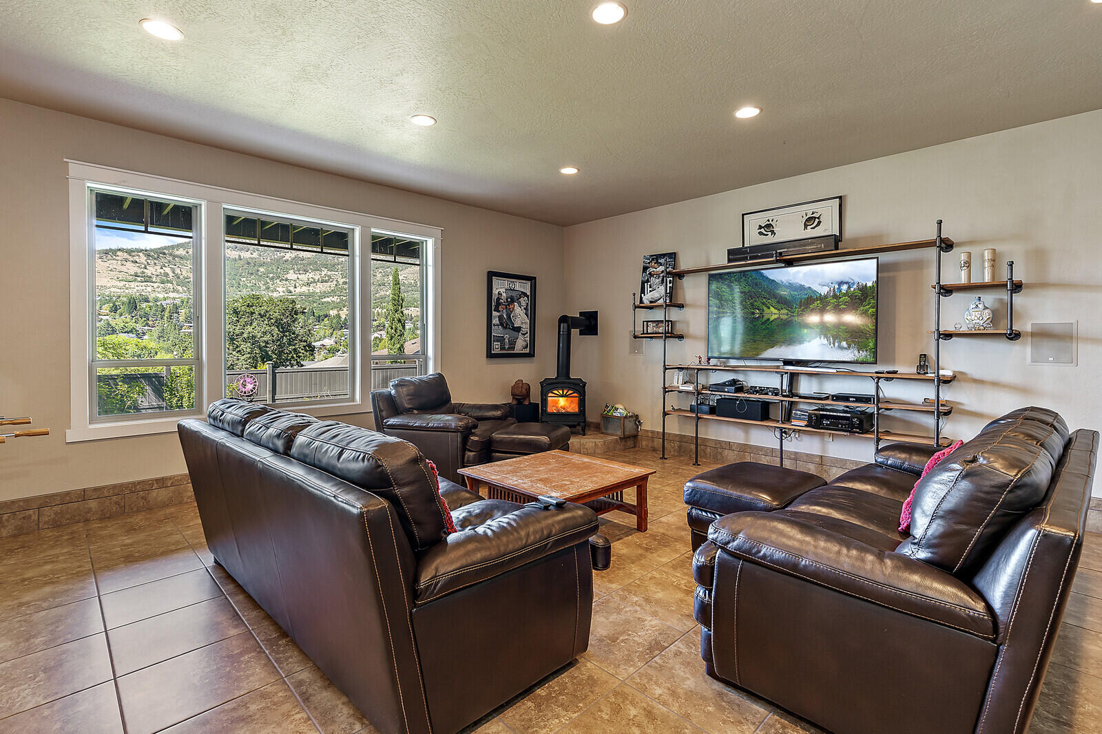 Crystal Heights Phases I &II - Residential