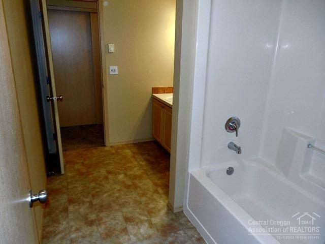 Edge O The Pines - Residential