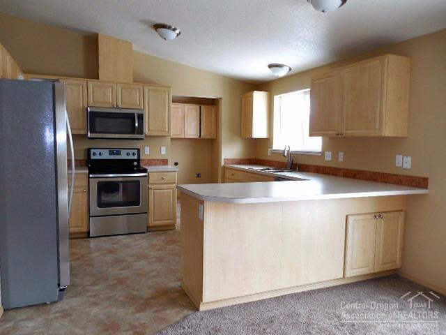 Edge O The Pines - Residential