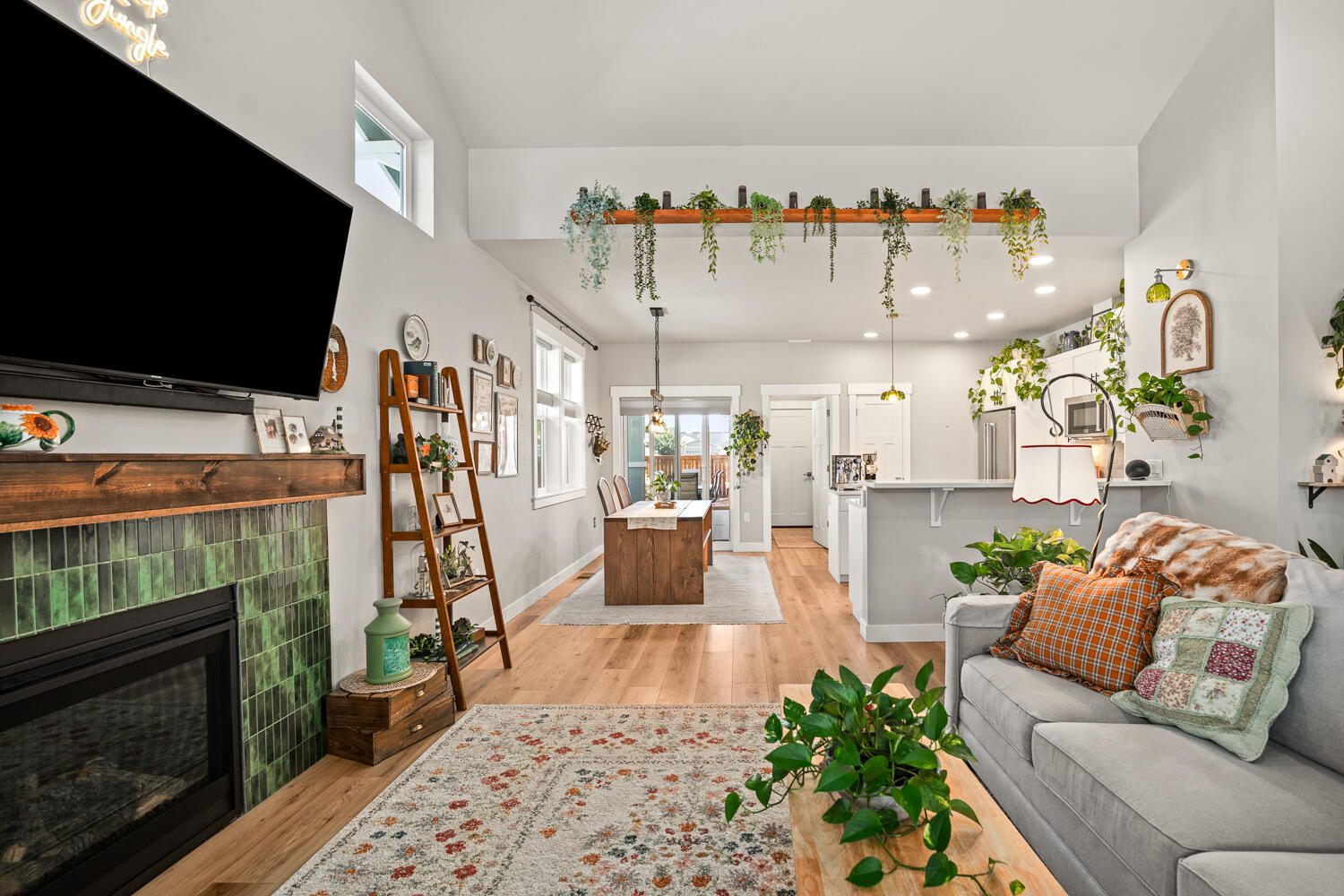 Canyon Rim Village - Residential