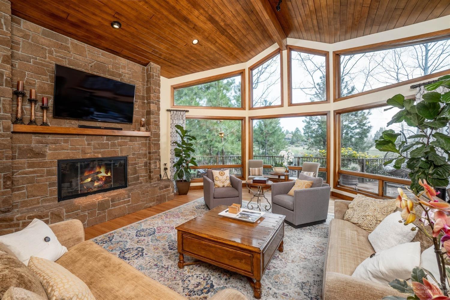 Broken Top - Residential