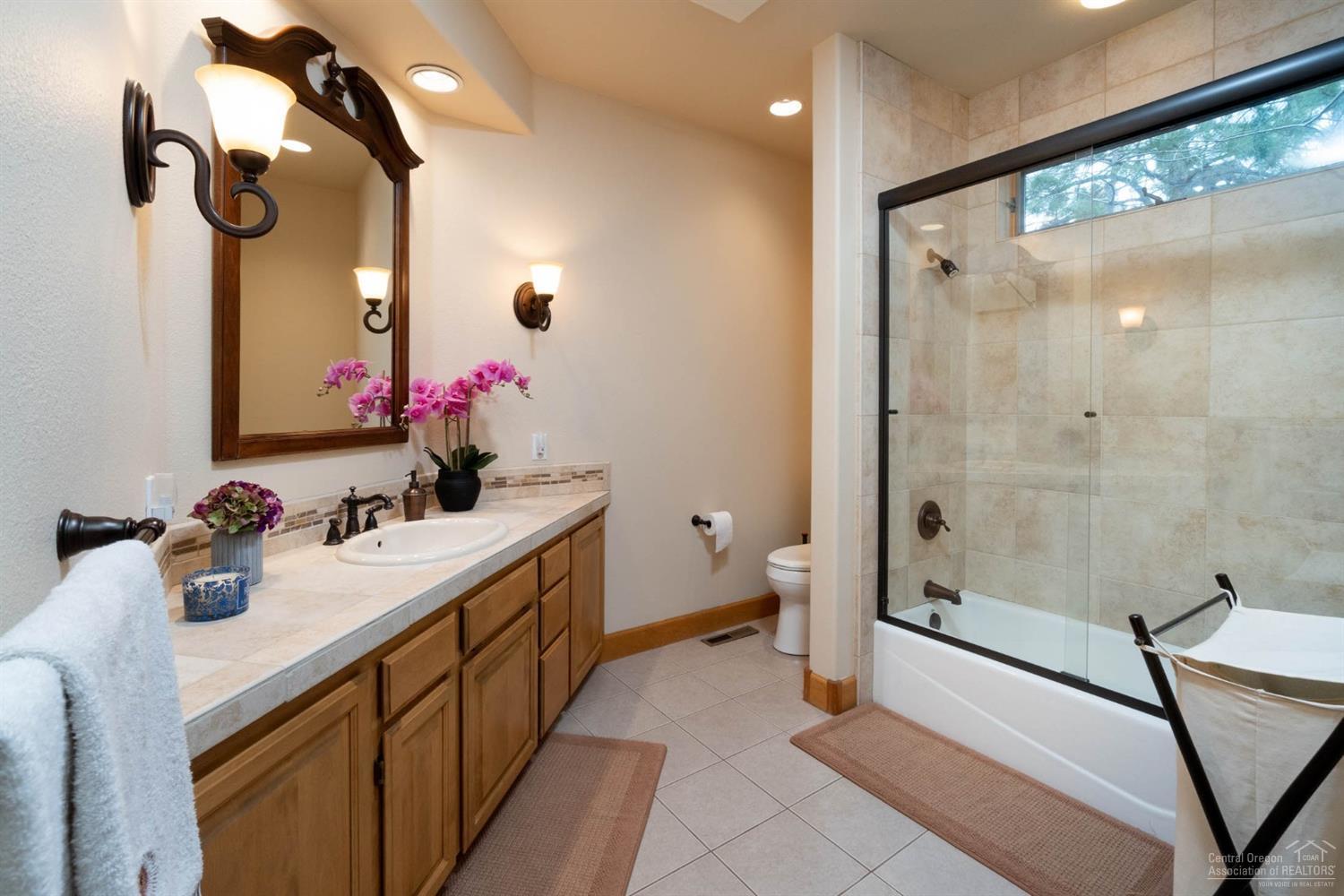 Broken Top - Residential