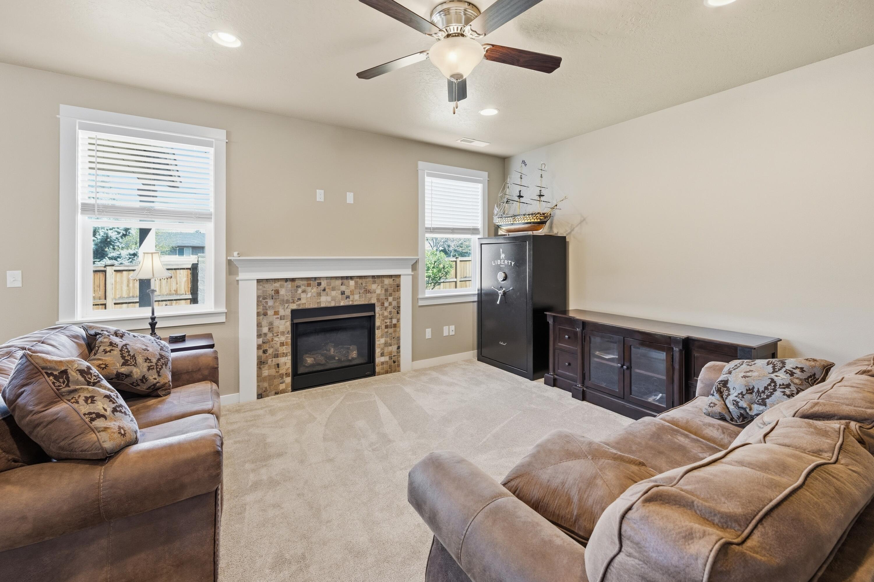 1770 SW 36th Way