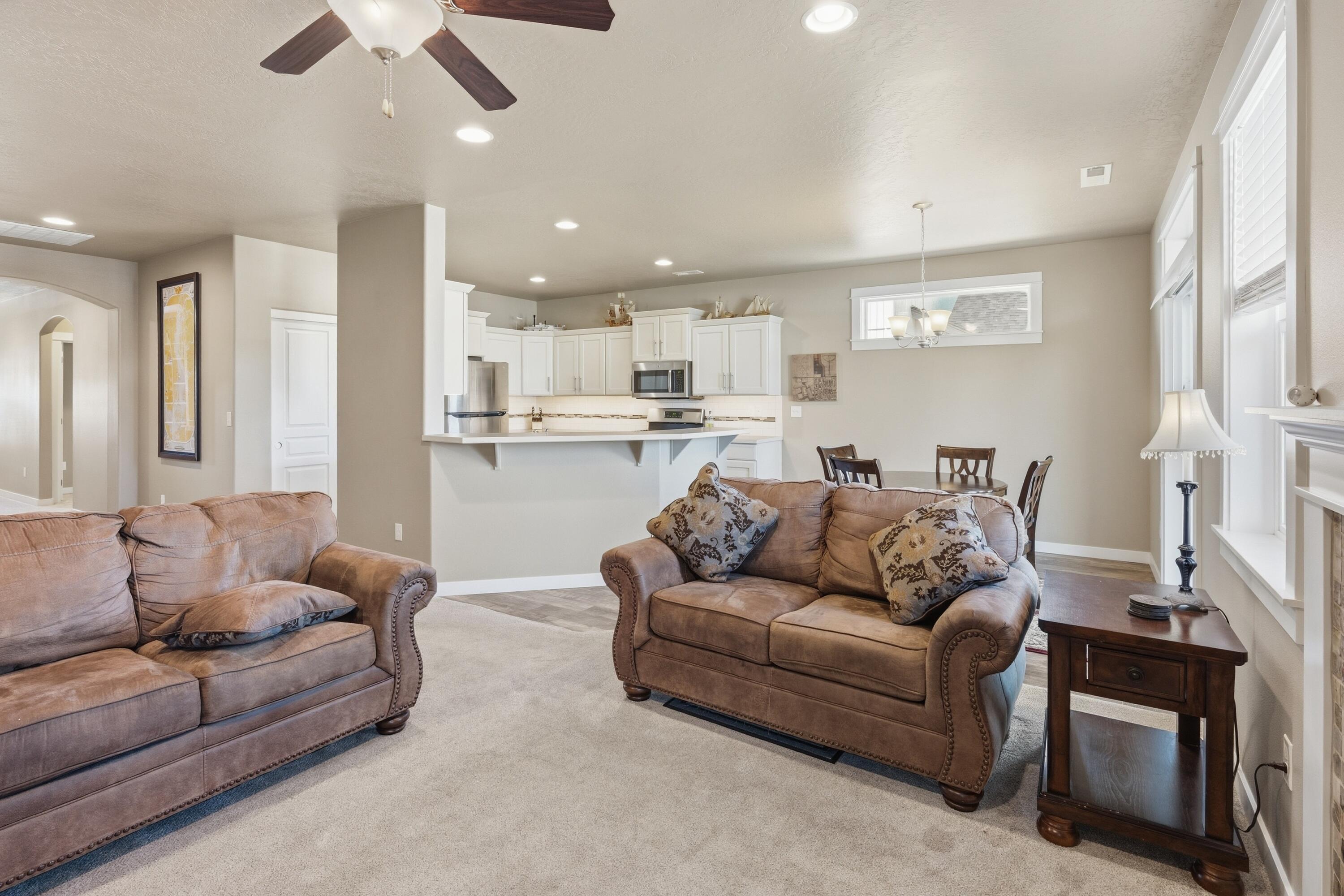 1770 SW 36th Way