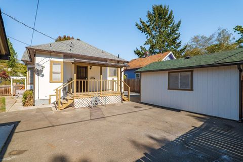 Tiny photo for 419 NW C Street, Grants Pass, OR 97526 (MLS # 220211688)