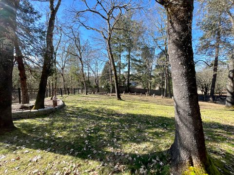 Tiny photo for 5191 Cloverlawn Drive, Grants Pass, OR 97527 (MLS # 220215175)