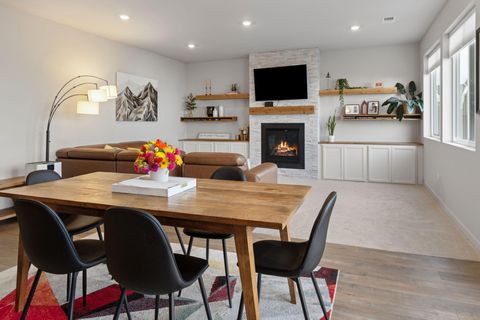 Tiny photo for 63429 Peale Street, Bend, OR 97701 (MLS # 220215874)