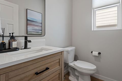 Tiny photo for 63429 Peale Street, Bend, OR 97701 (MLS # 220215874)