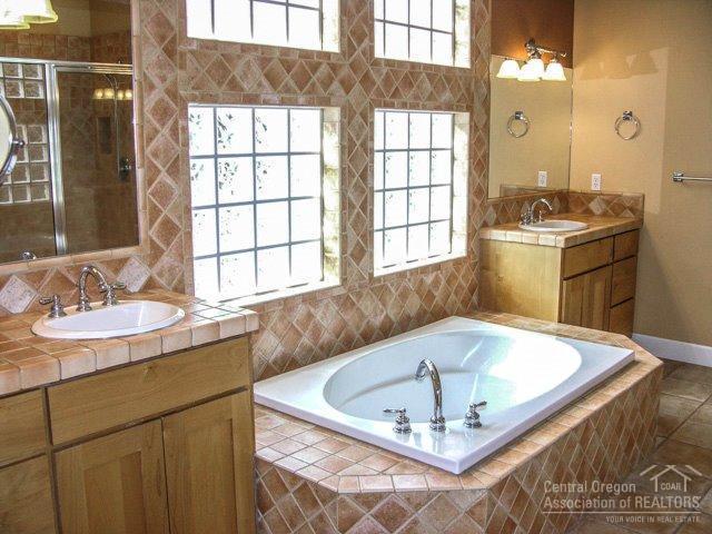 Awbrey Village - Residential