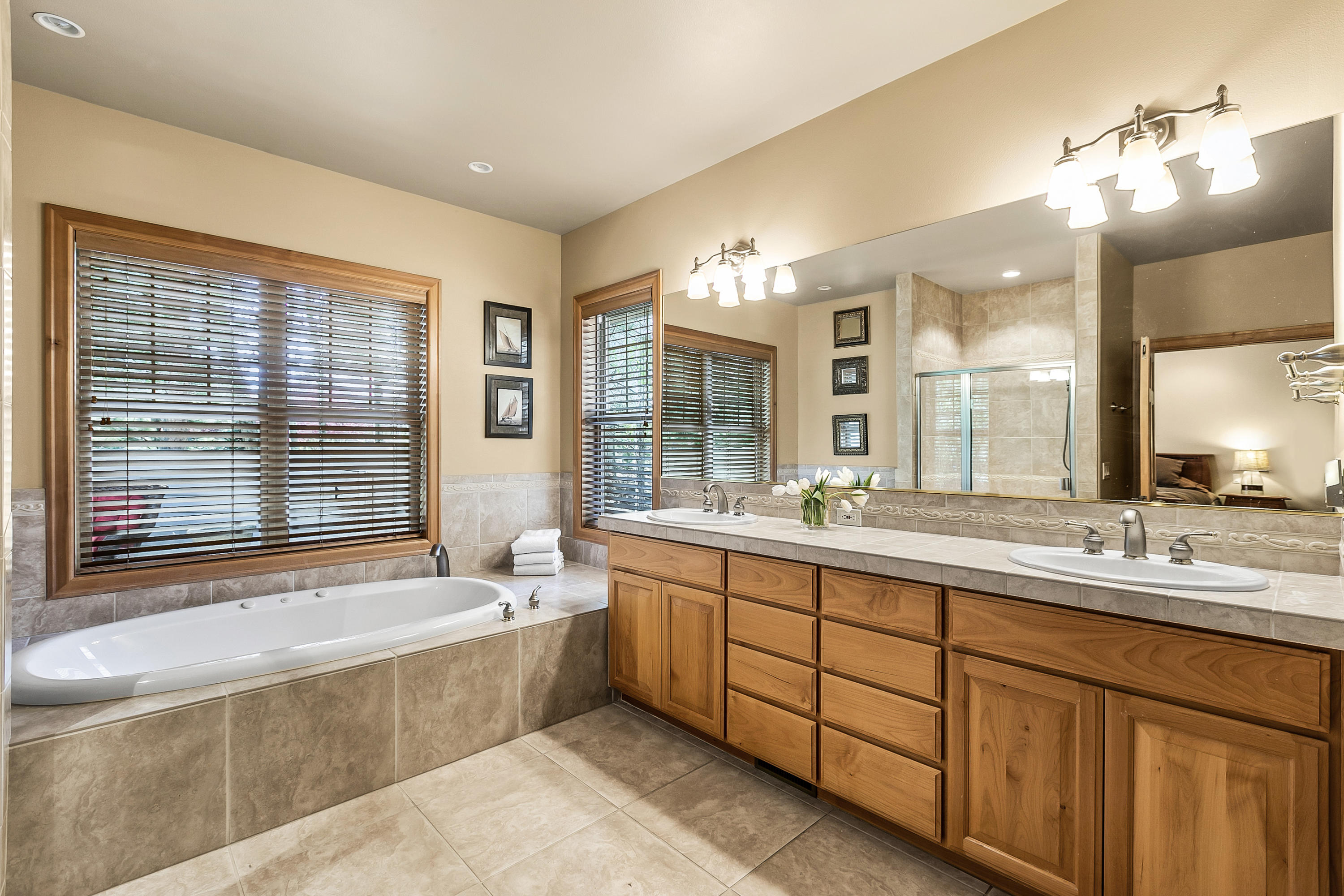 Broken Top - Residential