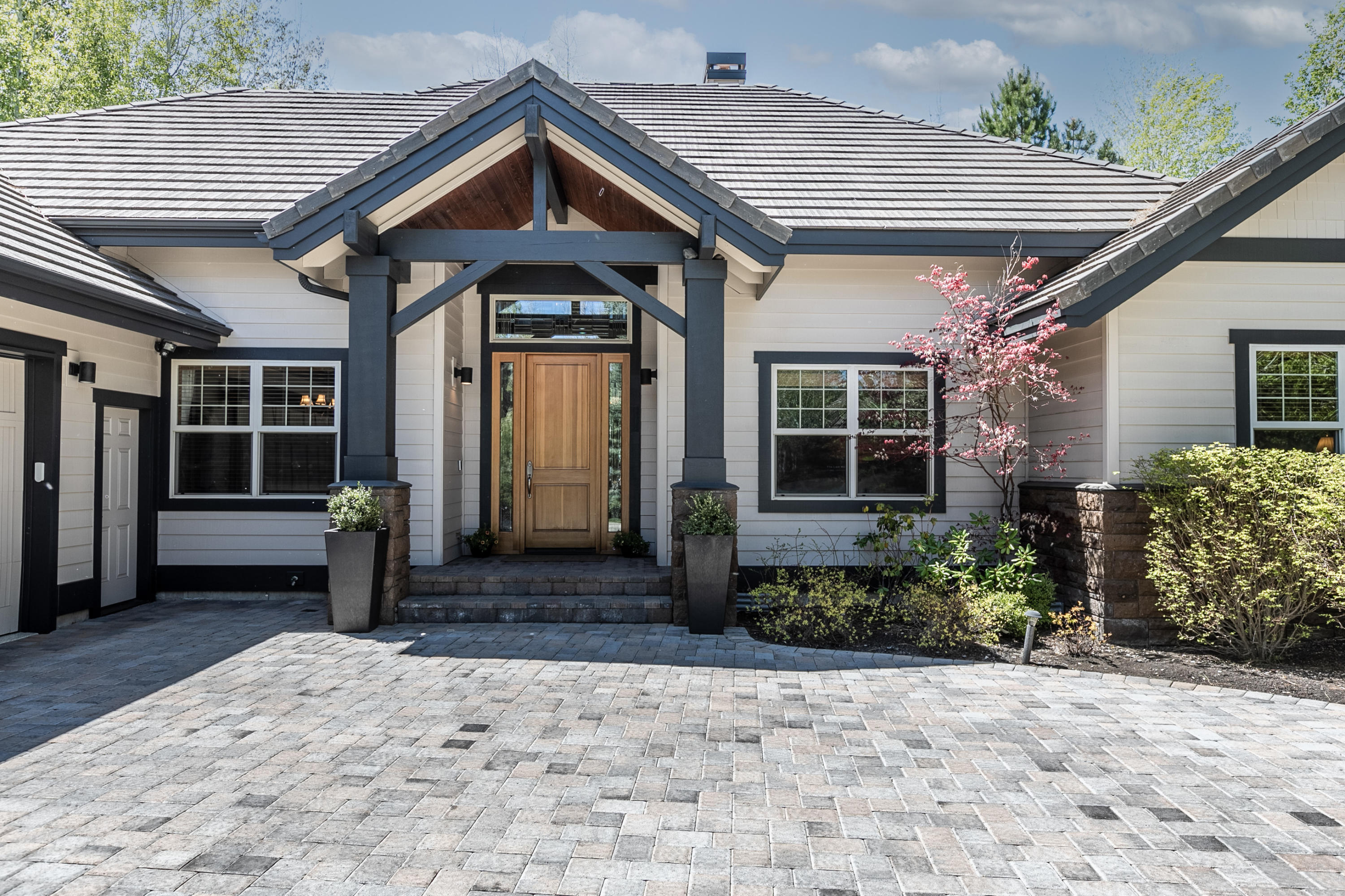 Broken Top - Residential