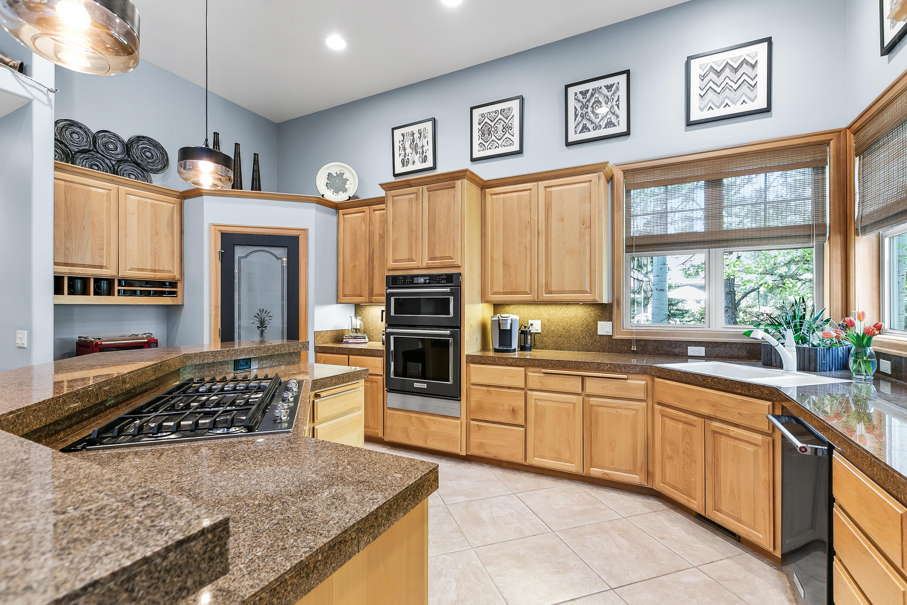 Broken Top - Residential