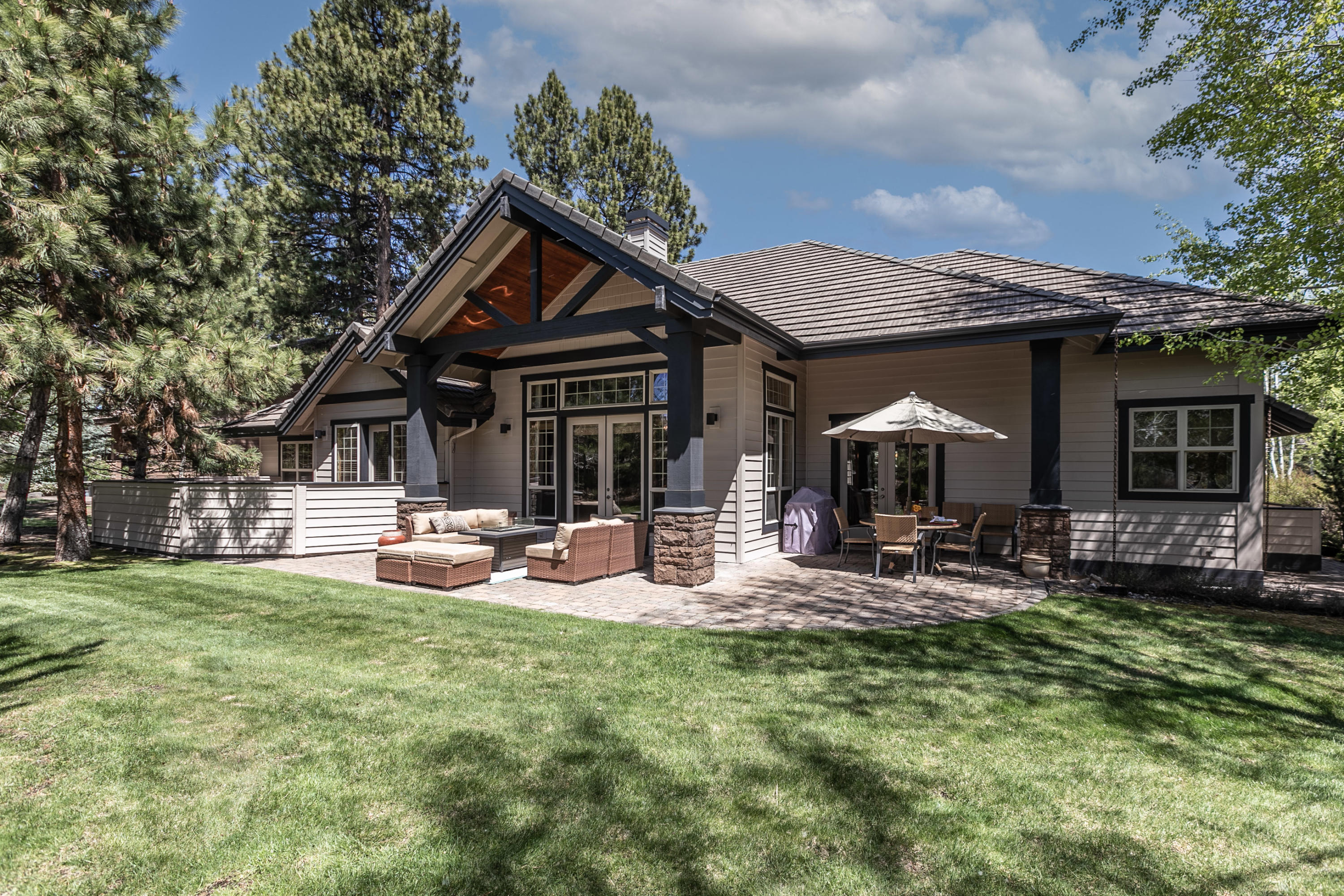 Broken Top - Residential