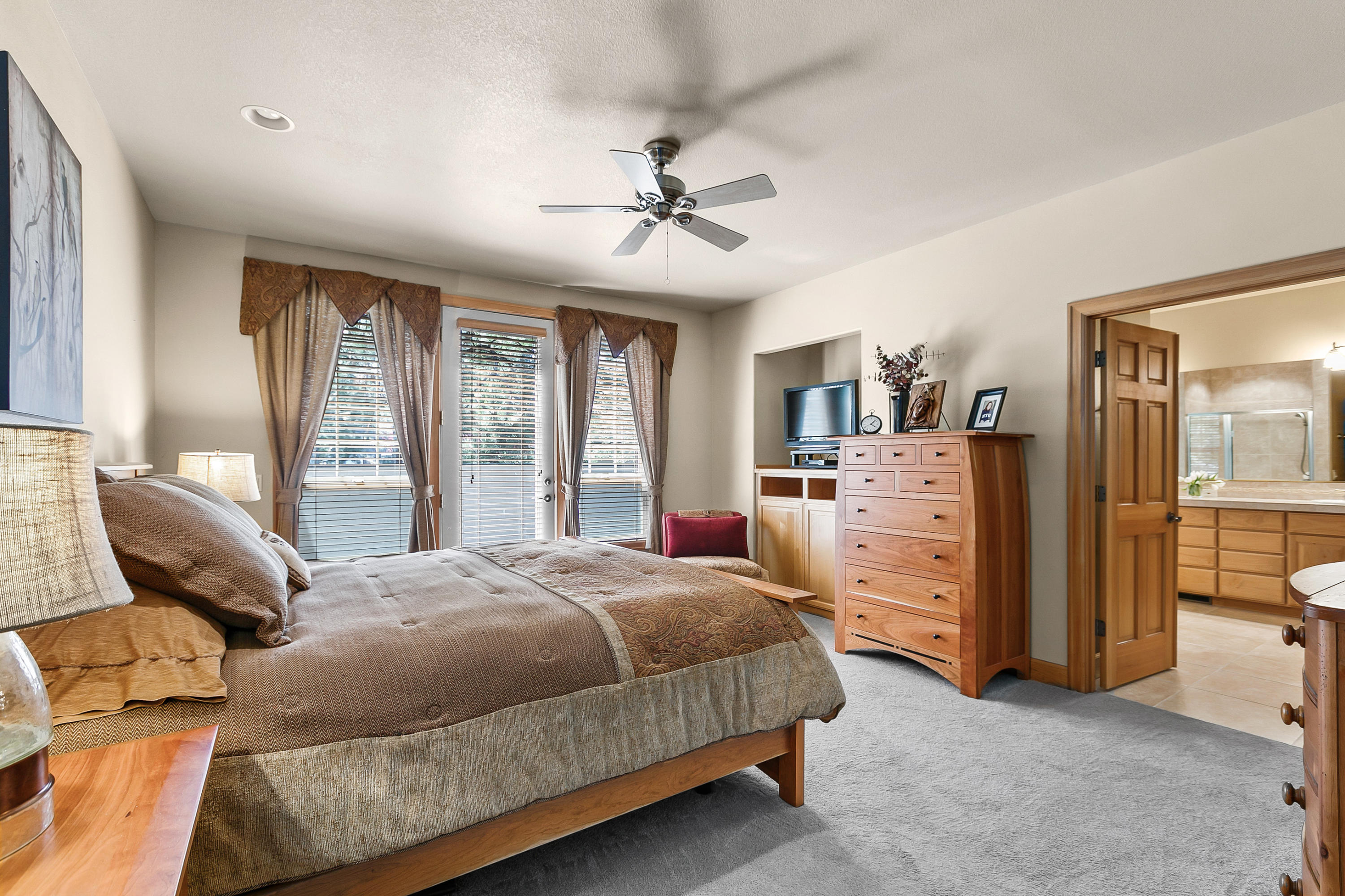 Broken Top - Residential