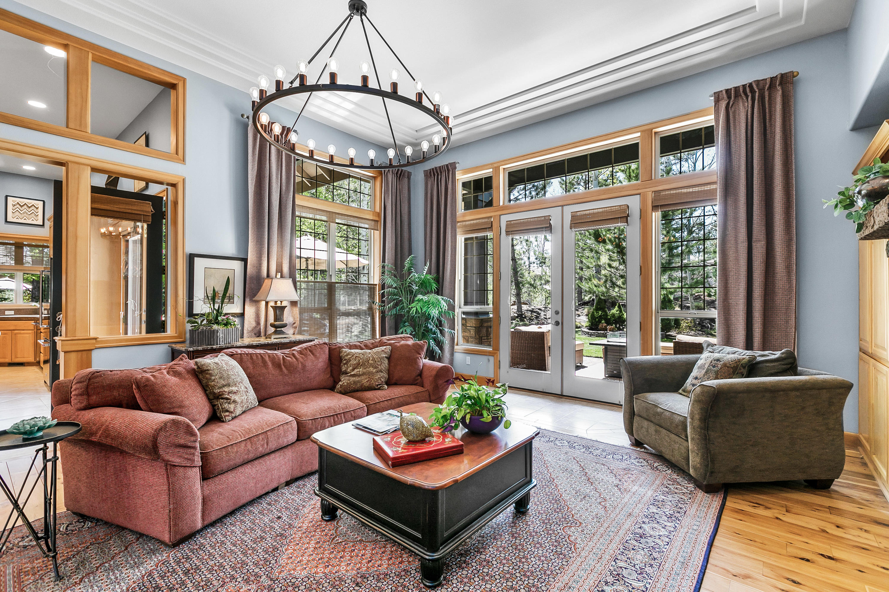 Broken Top - Residential