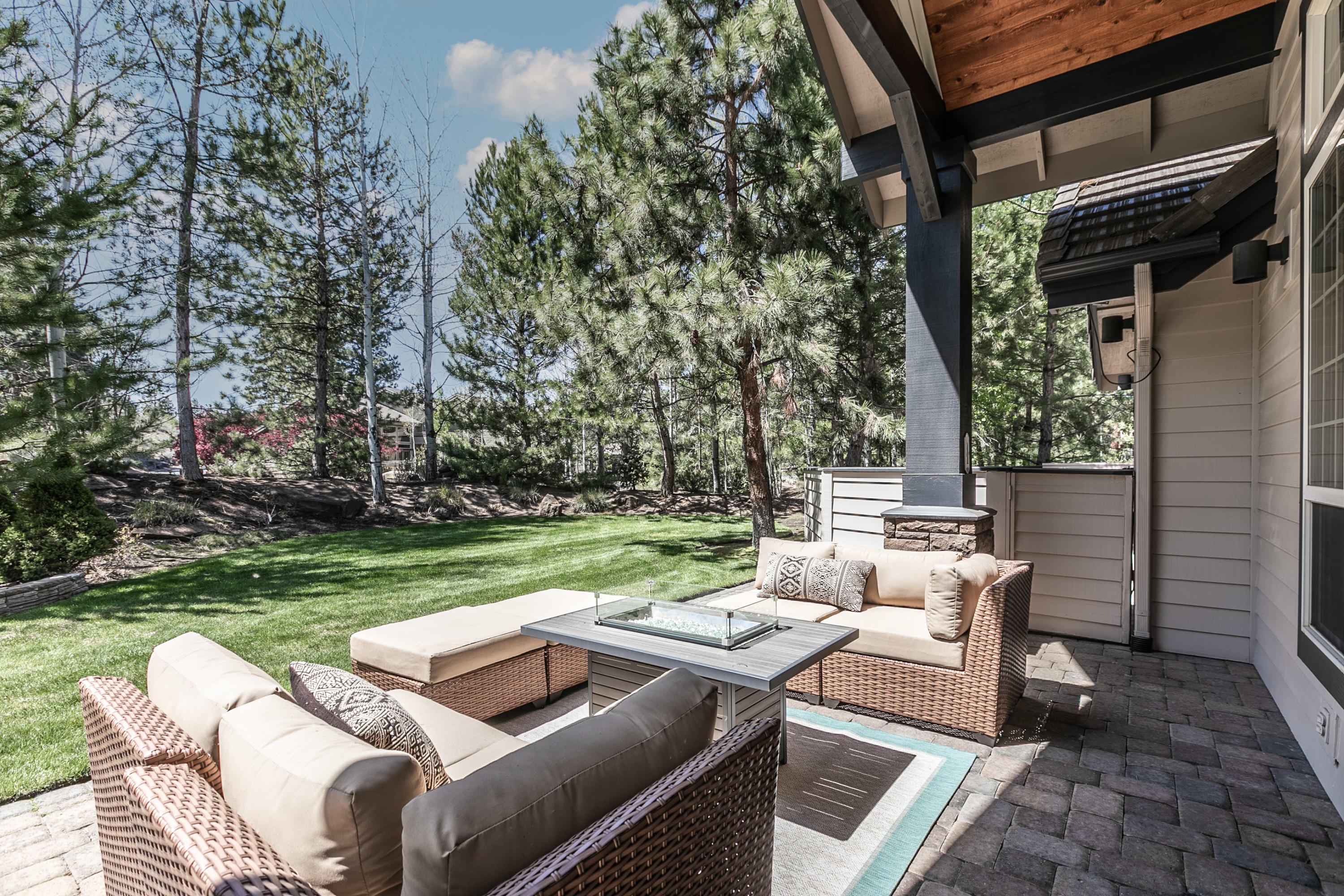 Broken Top - Residential