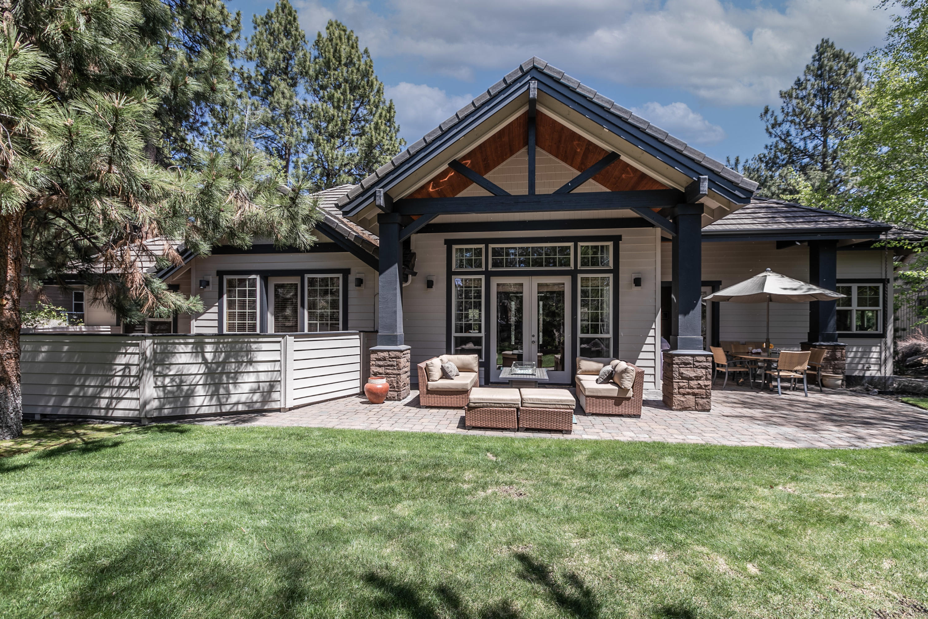 Broken Top - Residential