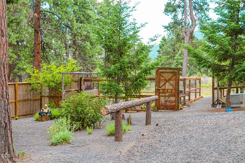 Tiny photo for 11550 Simpson Canyon Road, Klamath Falls, OR 97601 (MLS # 220223729)