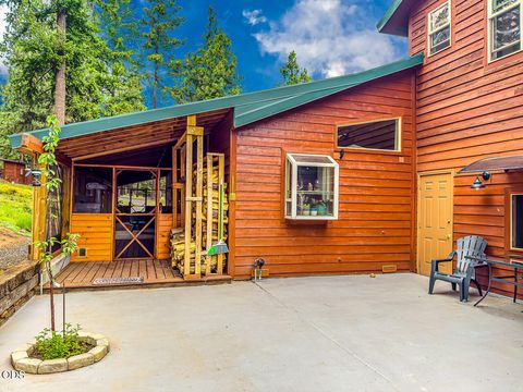 Tiny photo for 11550 Simpson Canyon Road, Klamath Falls, OR 97601 (MLS # 220223729)