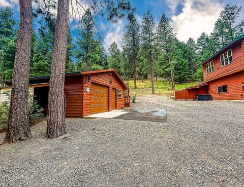Tiny photo for 11550 Simpson Canyon Road, Klamath Falls, OR 97601 (MLS # 220223729)