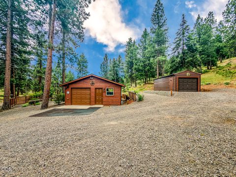 Tiny photo for 11550 Simpson Canyon Road, Klamath Falls, OR 97601 (MLS # 220223729)
