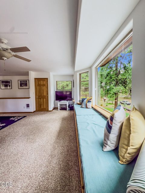 Tiny photo for 11550 Simpson Canyon Road, Klamath Falls, OR 97601 (MLS # 220223729)