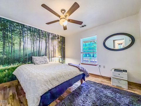 Tiny photo for 11550 Simpson Canyon Road, Klamath Falls, OR 97601 (MLS # 220223729)