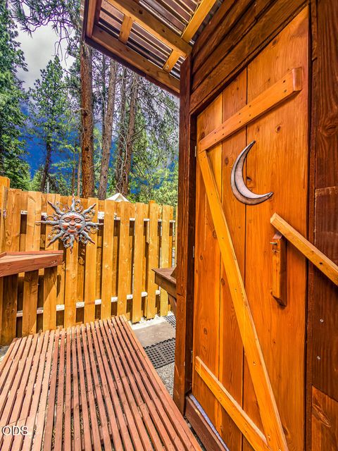 Tiny photo for 11550 Simpson Canyon Road, Klamath Falls, OR 97601 (MLS # 220223729)