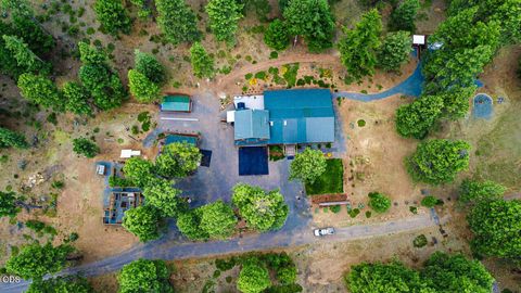 Tiny photo for 11550 Simpson Canyon Road, Klamath Falls, OR 97601 (MLS # 220223729)