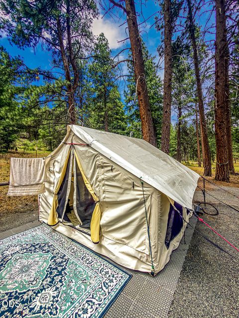 Tiny photo for 11550 Simpson Canyon Road, Klamath Falls, OR 97601 (MLS # 220223729)