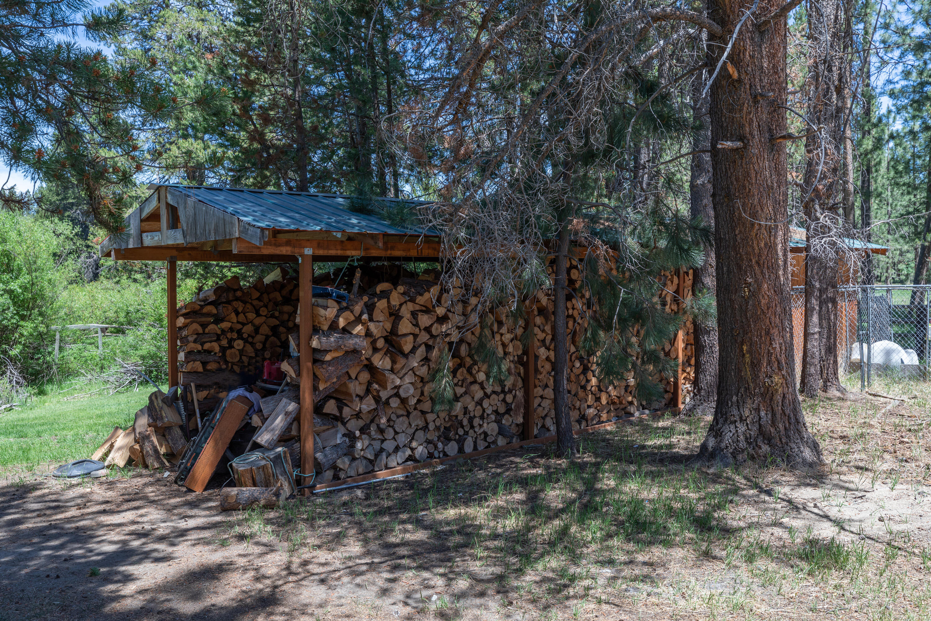 Wagon Trail Acreages - Residential