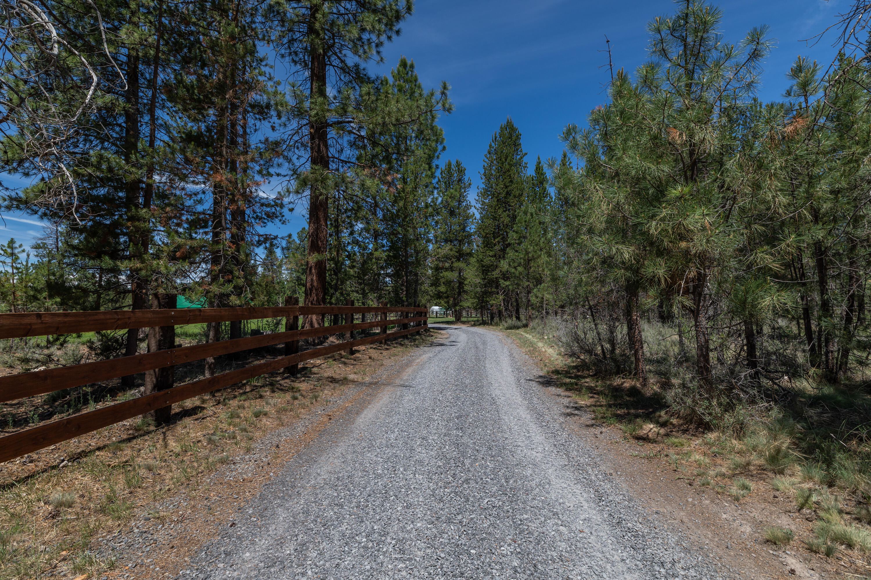 Wagon Trail Acreages - Residential