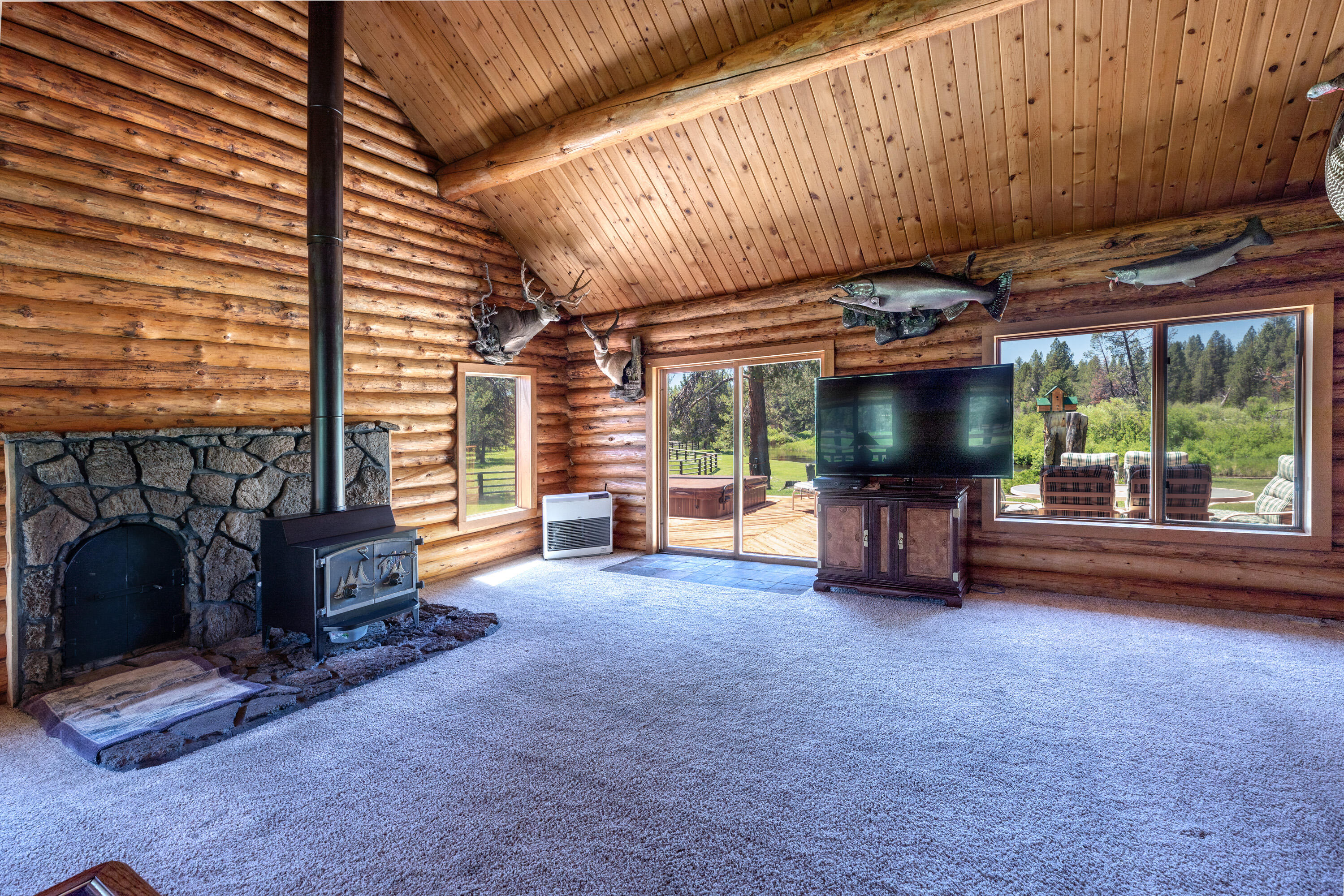 Wagon Trail Acreages - Residential