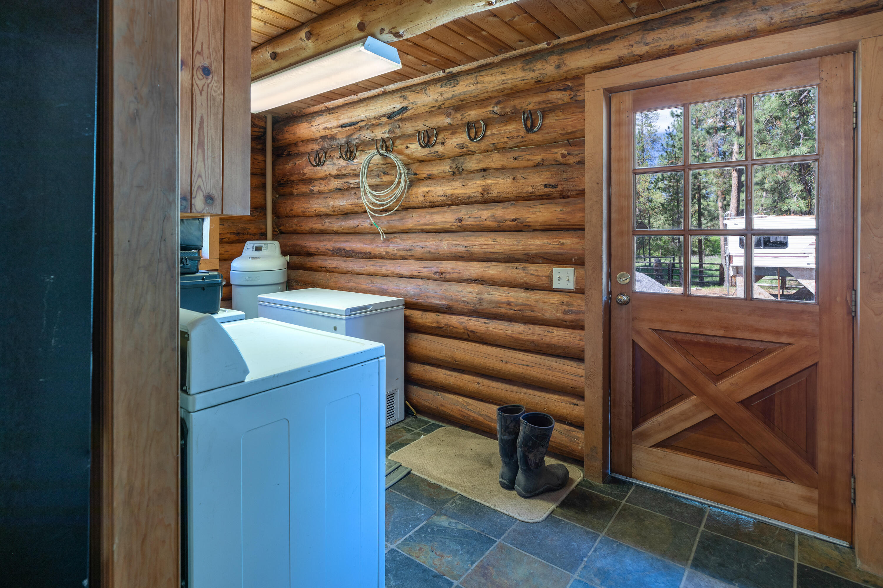 Wagon Trail Acreages - Residential