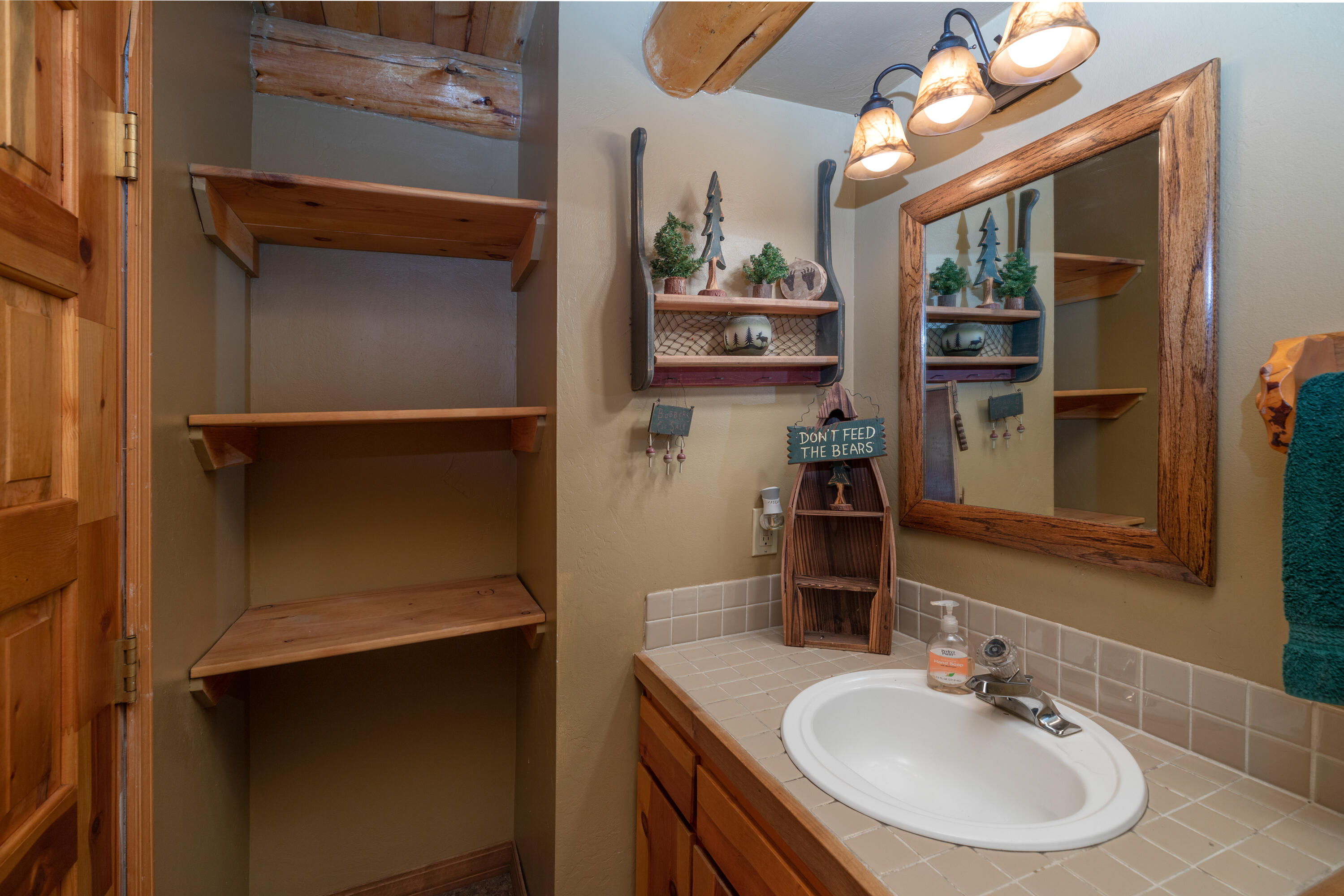 Wagon Trail Acreages - Residential